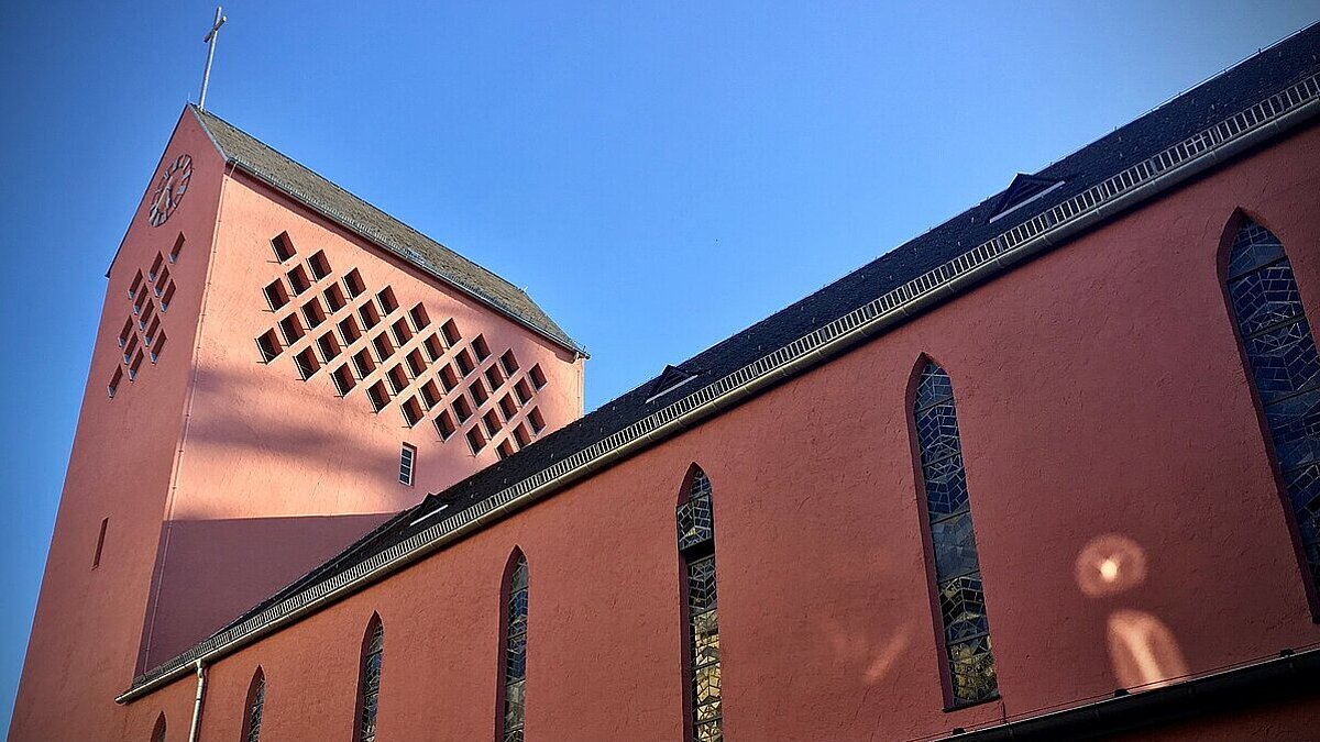 St. Josef lässt Dach deinstallieren